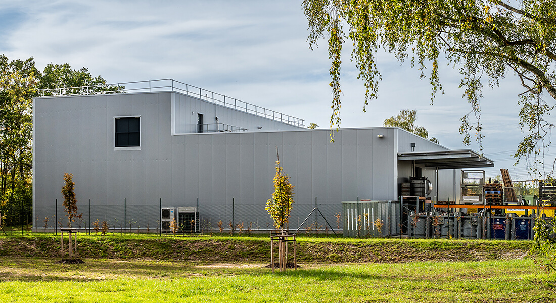 Fischer Planen und Bauen - Trafohalle Erlangen Außenansicht